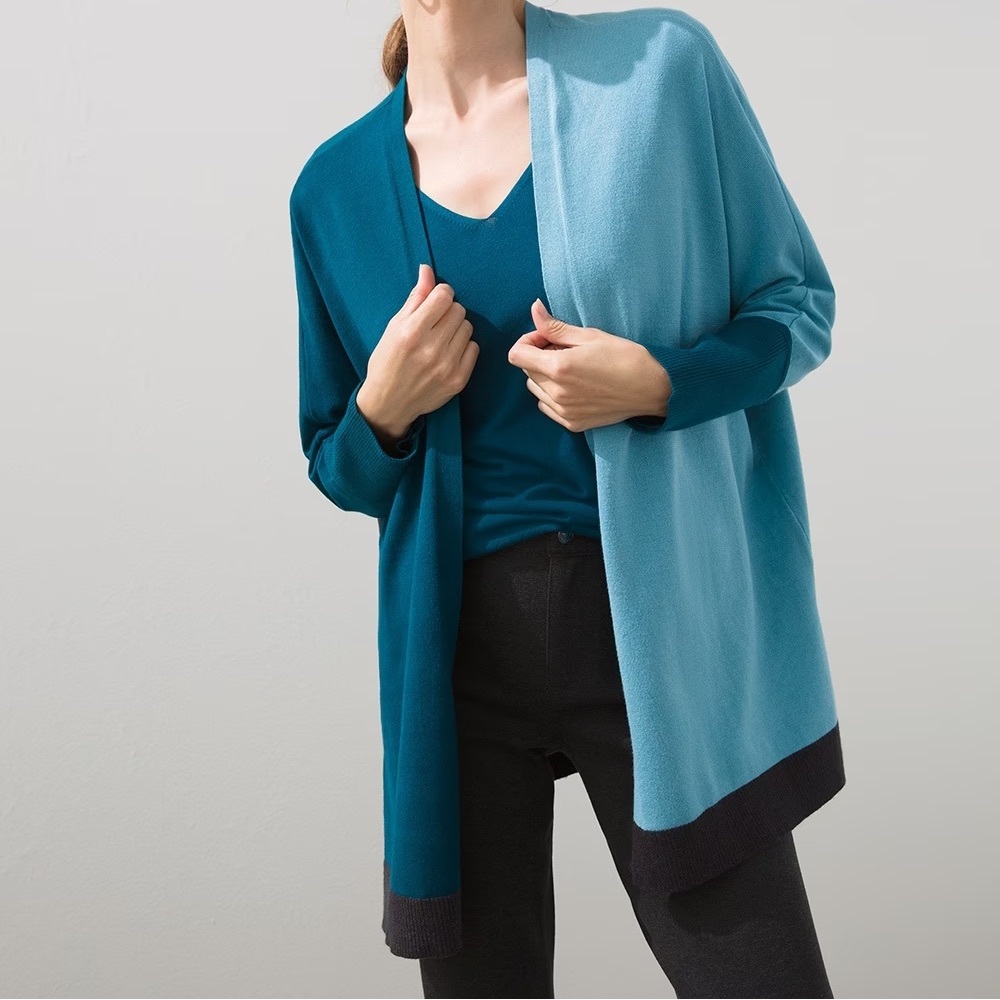 Chico’s NWT cool color block ruana. Size L/XL.